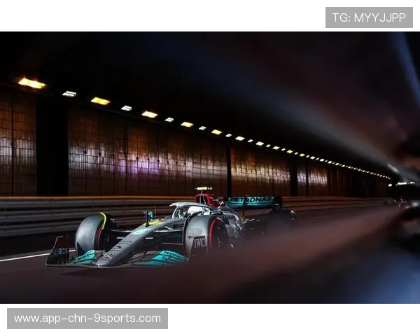 F1车队战术错误引队内矛盾再掀风暴