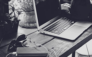 九游体育下载-西甲场场精彩：攻守之间的华丽变换，西甲场次